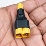 Conector adaptador XT60 paralelo p/ 2 bateria p/ mais tempo — 20260929 162904 melhorada