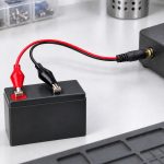 Cabo adaptador P4 5,5 x 2,1 mm para garras jacaré, 23 cm — Cabo Ligado Bateria Equipamento 23cm v2